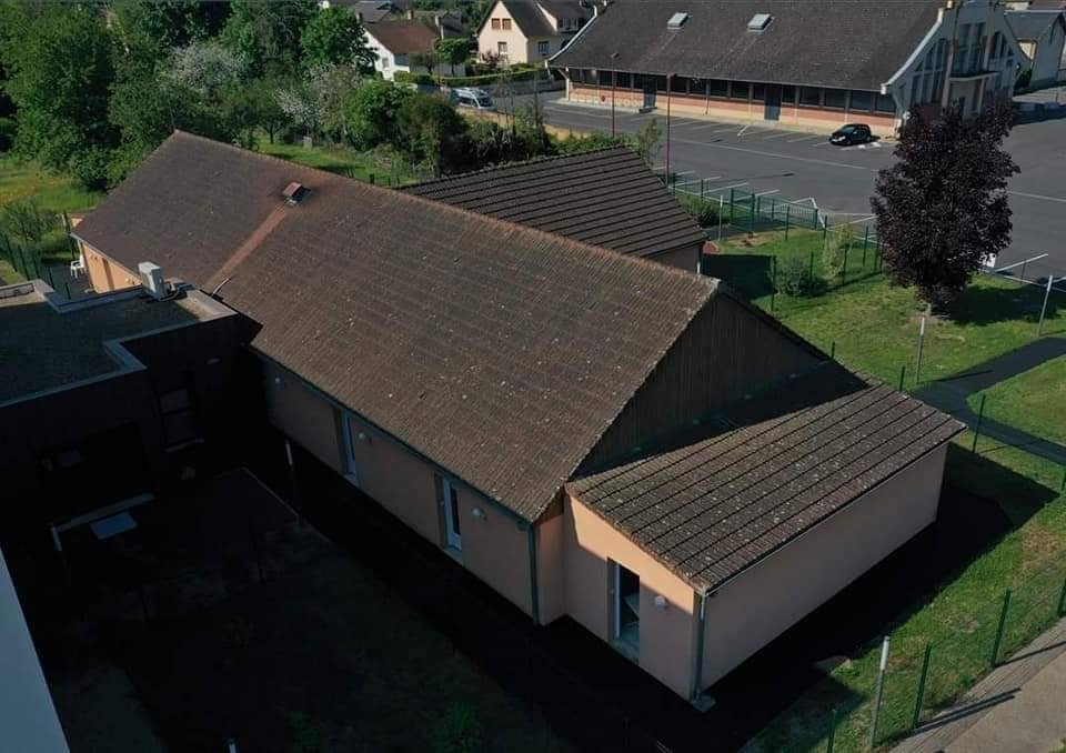 Résidence avant démoussage toiture
